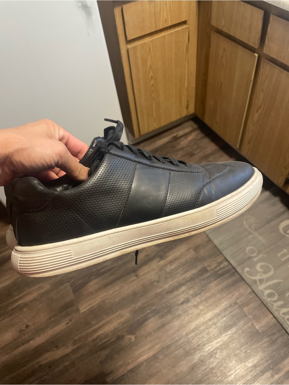 Men's brown Leather Low-Top Sneakers - Casual Lace-Up